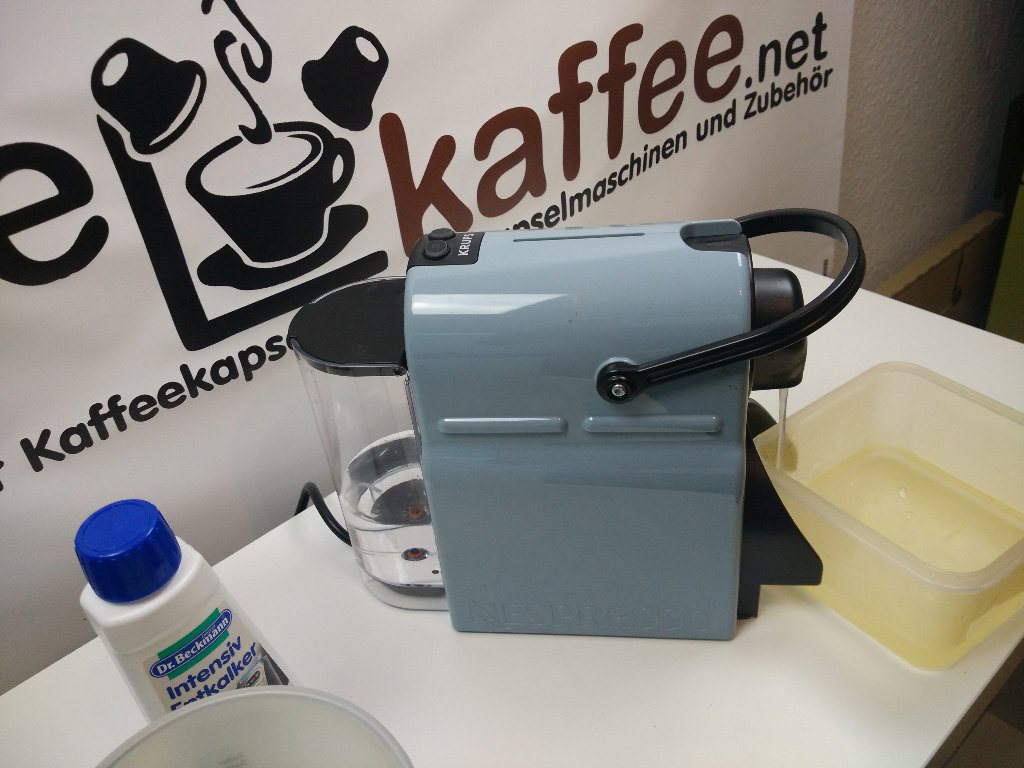 hjerte forhold Mekaniker Anleitung: Entkalkung Nespresso INISSIA - Kapsel-Kaffee.net