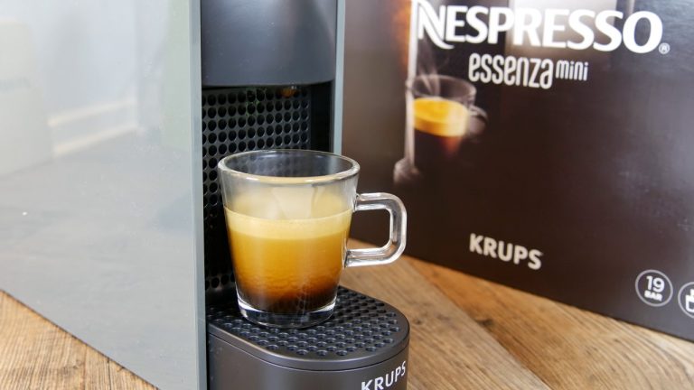 Krups Nespresso Essenza Mini im Test [XN110B]